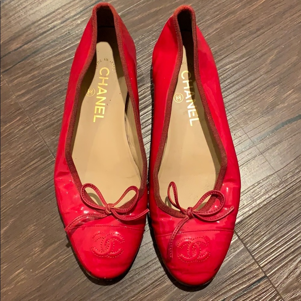 Comfortable red Chanel flats